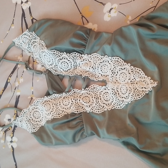 Flattering One Piece - Picture 2 of 6